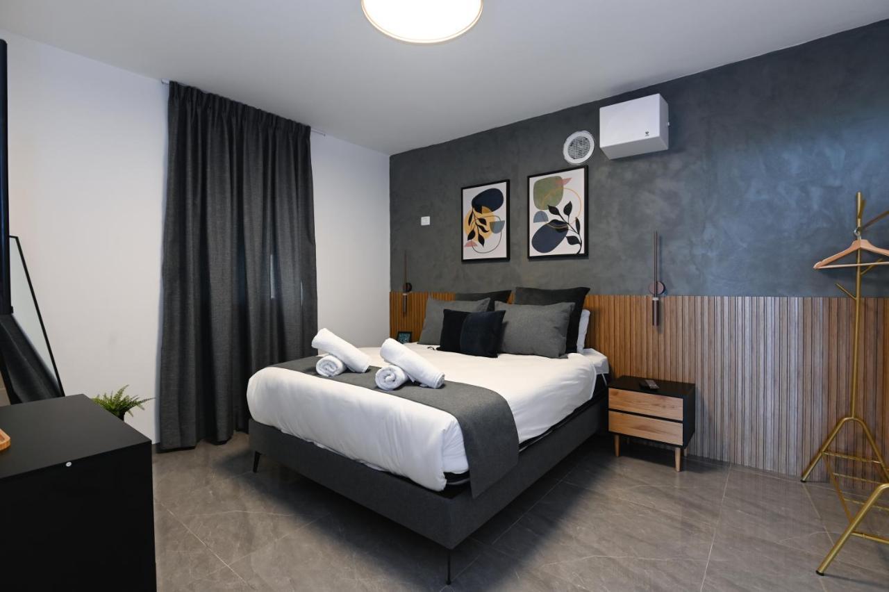 Yalarent C Kinneret Hotel Apartments มิกดาล ภายนอก รูปภาพ