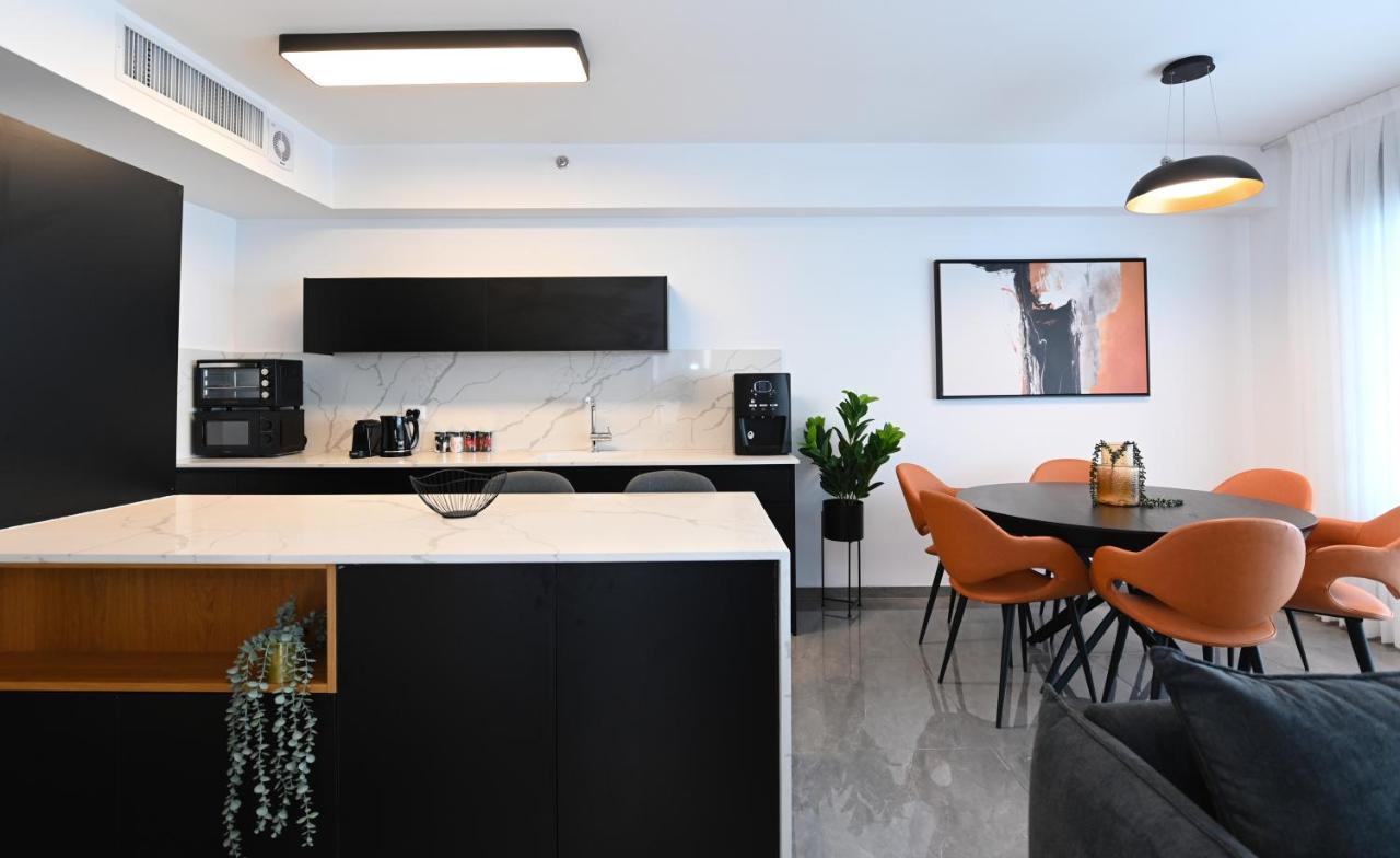 Yalarent C Kinneret Hotel Apartments มิกดาล ภายนอก รูปภาพ